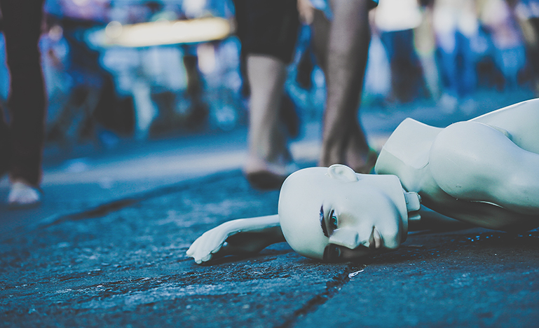 Mannequin on a sidewalk
