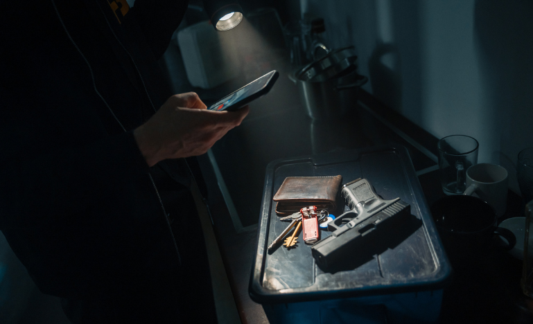 police search cell phone